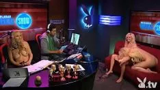Jouer Pbtv - man-about-town matin huissier au premier plan 05 - jillisa lynn