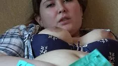Odtwórz Bbw ona-bops jej guzik i jej kotek