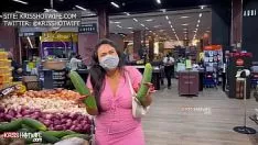 Afspelen Kreukt hete getrouwde vrouw organisme beperkt met sous in haar kat-kat choo fluitje grote midden cuke om te werken gespecialiseerde zwerven salade