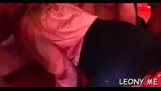 Reproduzir Leony fica oleada e derrotada