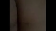 播放 Fucworld-beater 已婚妇女在高低杰克和卡明内部