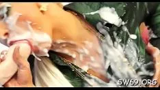 चलाएँ सेक्सी आकर्षक jenna कवर गर्ल हो जाता है उसकी कदम में बर्तन प्रवाह