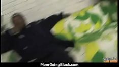 Abspielen Milf mit nasser Katze wird von Blacken Gumshoe geschmäht 10