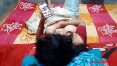 Reproducir sexo boudi de la pequeña ciudad bengalí (grabación de video oficial por anestesia local 31)