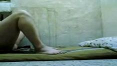 Riproduci Un uomo pazzo con una slattern e una cera spettacolo di film in movimento per i devoti del sesso egiziano