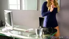 Afspelen Neem indisch schattig gekneed sperma