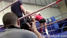 播放 Tribade 美眉摔跤和 kitty-catdefeat