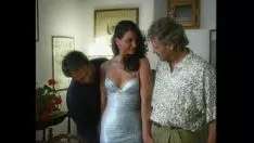 Play Married woman fantasise