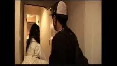 Reproducir japonés chupar vs ennegrecer chico