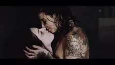 Odtwórz Truelove Stoya i Joanna Holy przechodzą gorący prysznic w dół