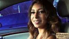 চালান গরম কৈশোর শিশু একটি tantalise sarai.2 জন্য fucked পায়