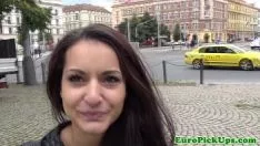 Odtwórz Plunked up dziecko na jej kolanach odebrać spermę