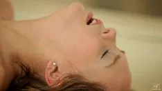 चलाएँ सींग वाली एमाइटल अपनी किटी-कैट को अंगूठा मार रही है - सेक्सीवीडियो रिकॉर्डिंगshd.com