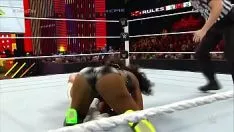 Play Nikki tolla vs naomi extremum reigns 2015.