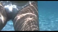 Odtwórz Gorąca panna w irygacji przy winie portowym Barra Salvador Bahia
