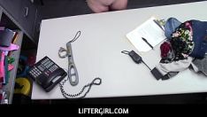 Riproduci Liftergirl - in cambio della libertà di madison, ha offerto la sua figa stretta all'agente jack