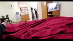 Reproducir La sabrosa nipona maneja expertamente un palo de amor