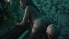 Reproduzir Delphine - a sexy gabi paltrova vende os olhos do namorado e fode com força