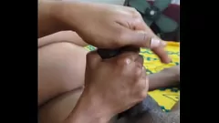 Redare Handjob amator: Mâinile pricepute ale noii fete Felizy