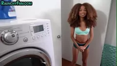 Abspielen Curvy Ebony Stiefsisters intensive Deepthroat POV Blowjob Session