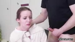 Oynat İltica'da Aşırı Anal Terapi: Flirty Girl Bollu Sikiriyor