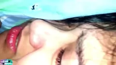 تشغيل جميلة مكسيكانا تتذوق بصمت كل قوة دفع في لعبة الكلب