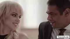 Putar Petualangan Waria Bareback Kate Zoha dengan Ayah Tiri