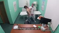 Reproducir tergiversar médico hasta folla no profesional en lata